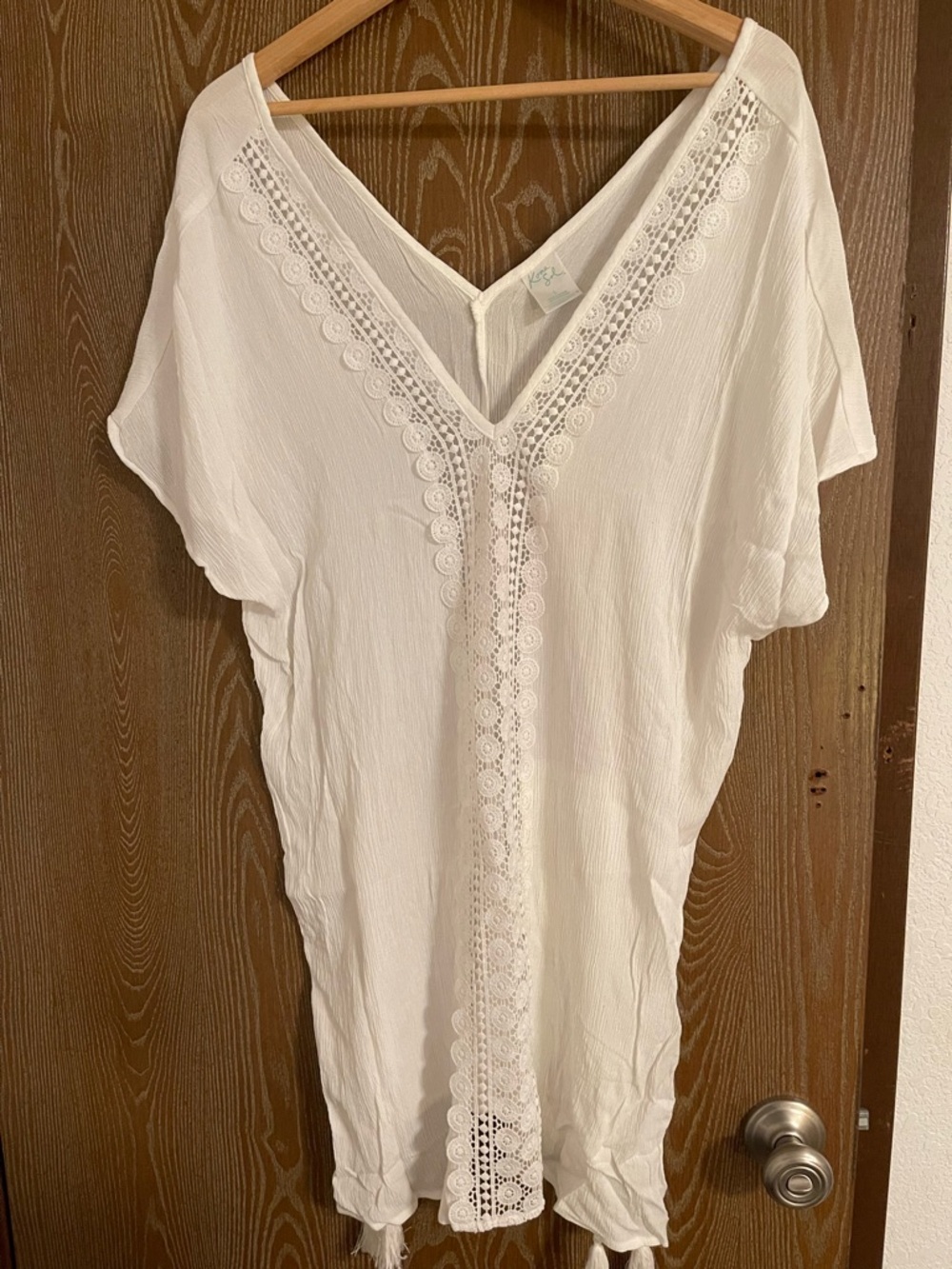 Kona Sol White Lightweight V-Neck Beach Tunic